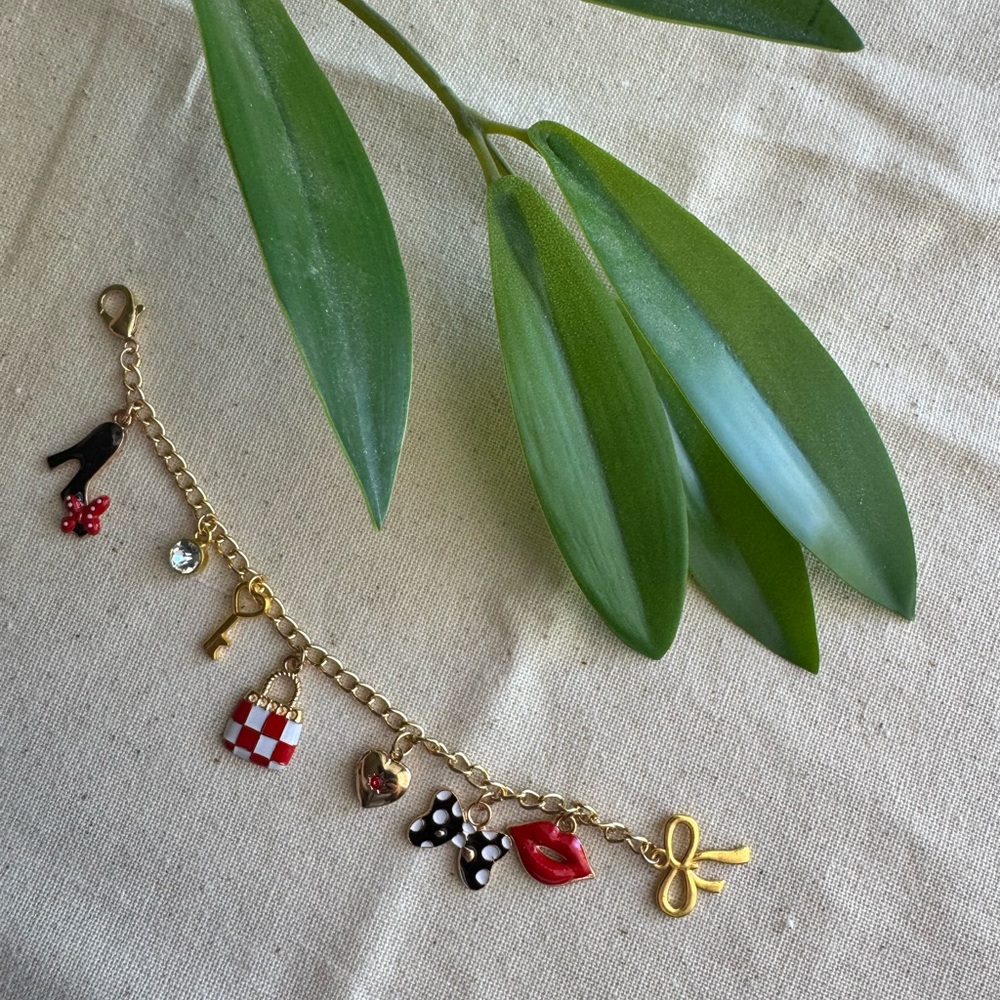 Handmade Minnie Mouse Inspired Purse Charm Keychain - Picture 1 of 8